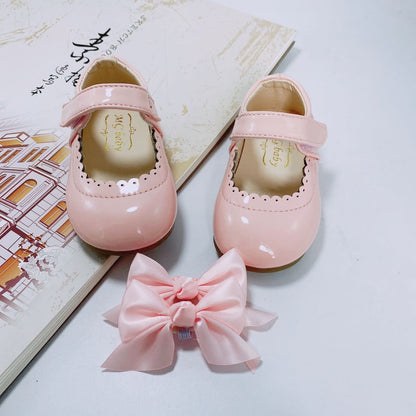 Ribbon bow patent pink shoe