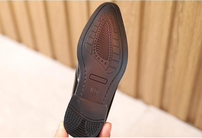 Formal patent black lace up shoes